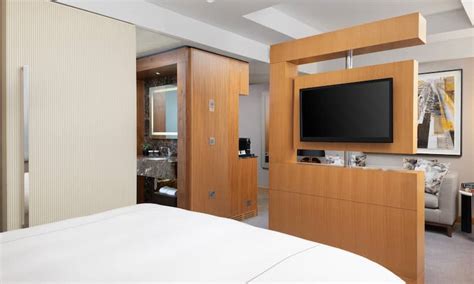 Rooms & Suites | Conrad London St. James