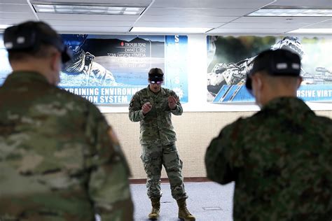 Combined Arms Center-Training Innovation Facility shows off tech ...