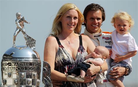 Dan Wheldon crash video: IndyCar champion dead after 15-car pile-up in ...