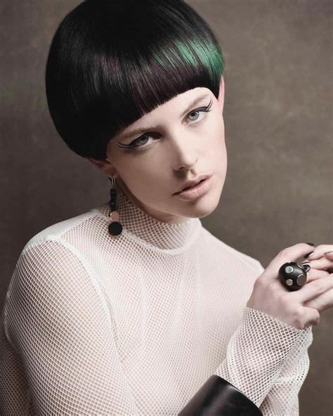 20 Unique and Creative Bowl Haircuts for Women – Hottest Haircuts