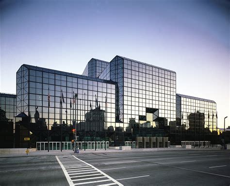 Jacob K. Javits Convention Center | Pei Cobb Freed & Partners