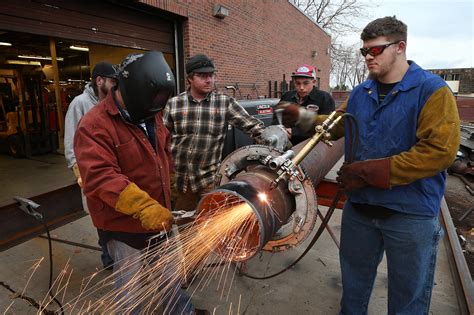 Welding Technology :: Program of Study :: Academic Programs ...