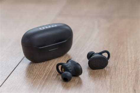 JBL Endurance Race - in-ear headphones review (reviews) - Technology, media, interesting facts ...