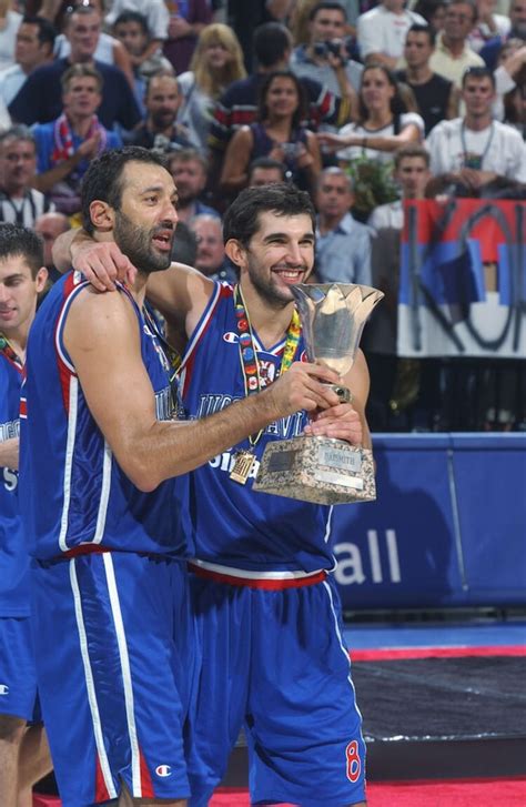 Rare Photos: Peja Stojakovic Photo Gallery | NBA.com