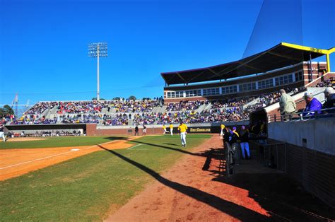 Best College Baseball Stadiums