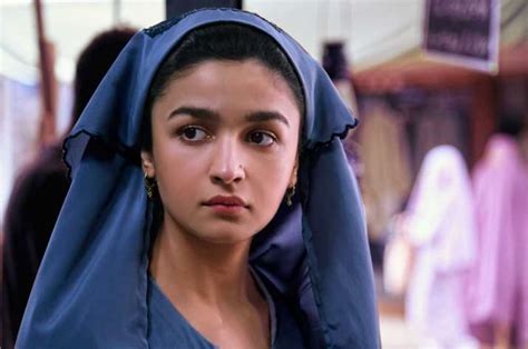 Raazi Movie Review: Alia Bhatt and Meghna Gulzar together churn out a ...