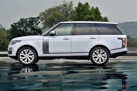 5 Land Rover Range Rover accessories you didn’t know you needed. - Buying a Car - AutoTrader