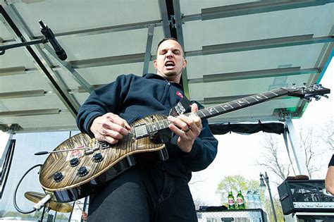 Mark Tremonti: 'I'm Sitting on an Entire Creed Album'