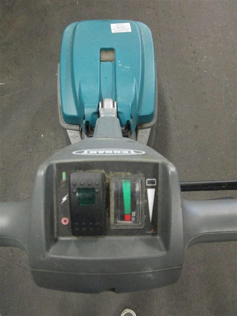 TENNANT T1B LITHIUM ION CYLINDRICAL FLOOR SCRUBBER | Vision Equipment