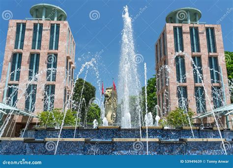 Merlion and Fountain editorial stock image. Image of fountain - 53949639