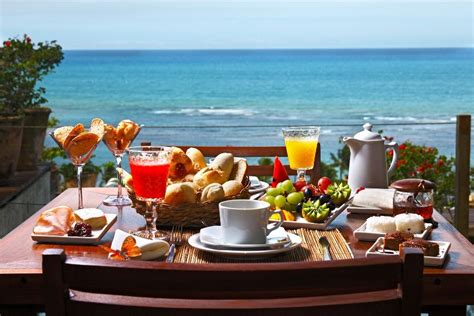 Breakfast at the beach | Best breakfast, Free breakfast, Breakfast on the beach