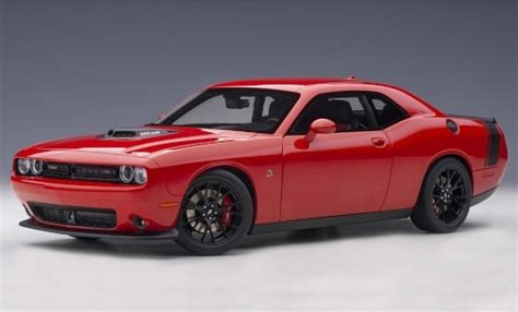 Diecast model cars Dodge Challenger 1/18 AUTOart 392 HEMI Scat Pack Shaker red/black 2018 ...