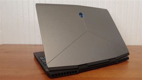 Alienware m15 review: The power of OLED compels you | PCWorld