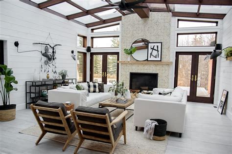 A Stunning Modern Farmhouse Sunroom | Apartment Therapy