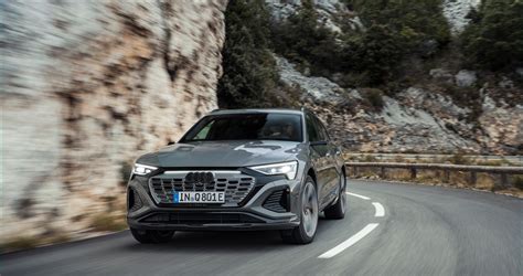 Audi's new flagship Q8 e-tron SUV boasts a maximum range of 373 miles | Engadget