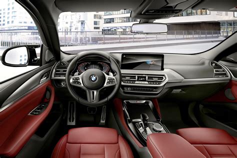 World Premiere: 2021 BMW X4 LCI Facelift -- Mostly the Same but Better