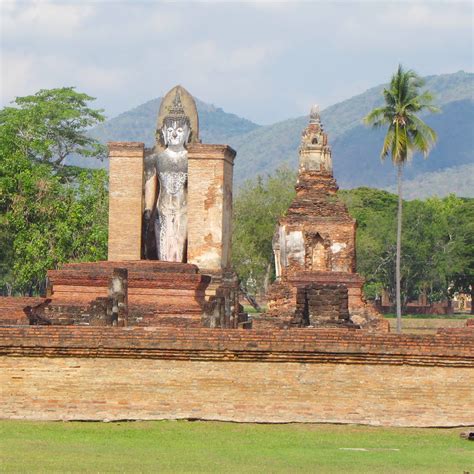 Sukhothai Historical Park Thailand - UNESCO Site with ancient Buddhas