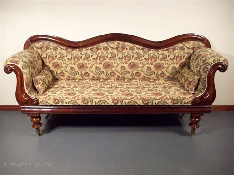 Victorian Couch / Sofa - Antiques Atlas