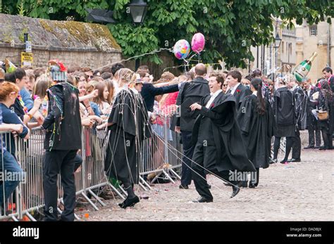 Oxford University Students Stock Photos & Oxford University Students Stock Images - Alamy