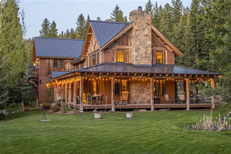 6 rustic homes in Montana - It doesn't hurt to look!