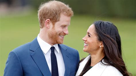 Prince Harry and Meghan Markle Just Shared Their Official Engagement ...