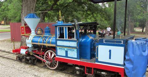 Eddie's Rail Fan Page: The San Antonio Zoo Train. San Antonio Texas ...