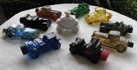 30 VINTAGE AVON MEN'S COLOGNE BOTTLES (Automobiles) | #1872746368