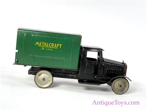 Metalcraft Pressed Steel Box Truck *SOLD* - AntiqueToys.com - Antique Toys for Sale