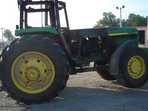 John Deere 4960 salvage tractor at Bootheel Tractor Parts