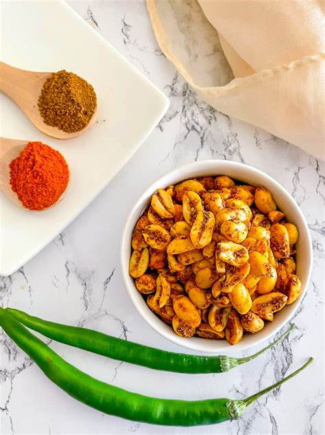 Masala Peanuts: Spicy Peanuts - The Spice Mess