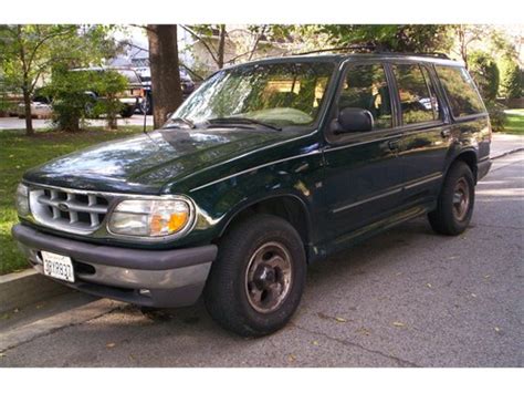 FORD EXPLORER XLT V8 | Cars and Vehicles | Sherman Oaks CA | recycler.com