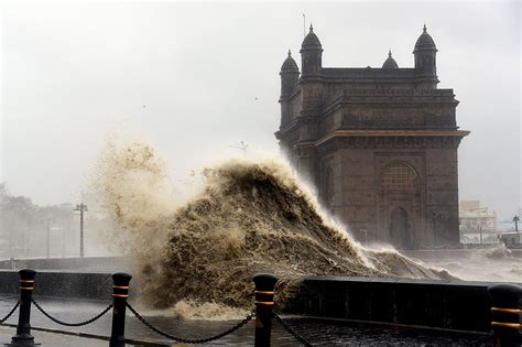 Powerful cyclone hits land in India amid deadly virus surge - Chicago ...