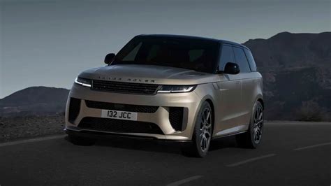 The Range Rover Sport SV wants to take on the Urus and the DBX