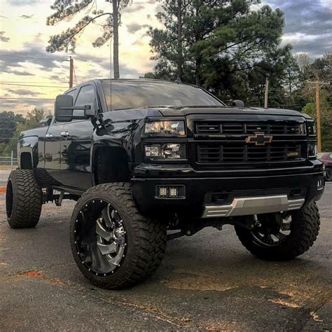 Modified Custom Lifted Chevy Trucks