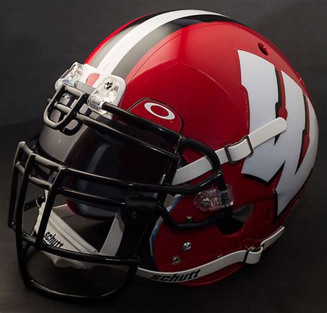 WISCONSIN BADGERS Football Helmet | eBay