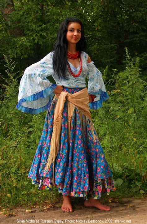 gypsy style outfit. I really like her outfit. | Health and ... | Gypsy Birthday Party | Gypsy ...