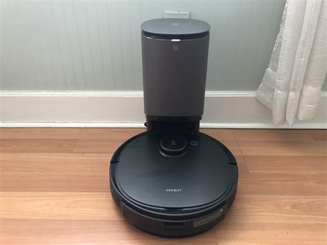 Ecovacs Deebot Ozmo T8 AIVI - Review 2020 - PCMag Australia