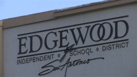 Edgewood ISD police officer, former Maverick County deputy indicted for wire fraud