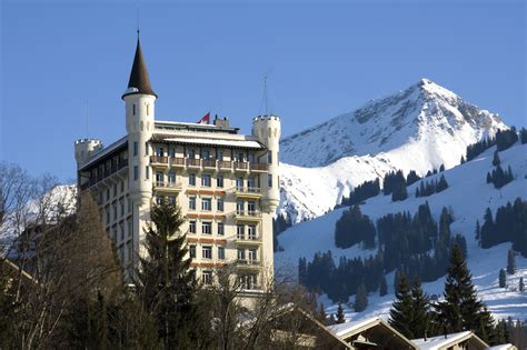 Luxury Chalets in Gstaad • Alpine Guru