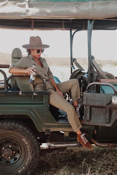 How to Prep for Safari in Africa | Afrika safari, Tarz moda, Afrika kıyafetleri