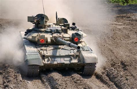 The eyes of the beast: T-90 with Shtora active protection system [1600x1042] : MilitaryPorn