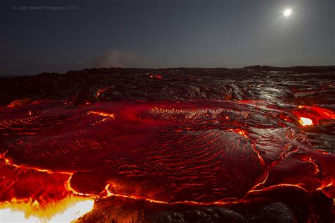 HAWAIIAN LAVA DAILY: Hawaiian molten lava continues from crater to sea