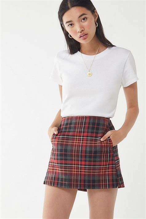 UO Red Checkered Pelmet Mini Skirt | Mini skirts, Checkered skirt outfit, Beautiful outfits