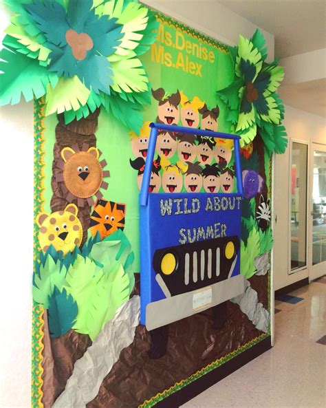 Safari Bulletin board. Preschool | Jungle theme classroom decorations ...