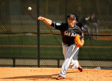 Miami Marlins pitcher José Fernández killed in boating accident - Yahoo ...