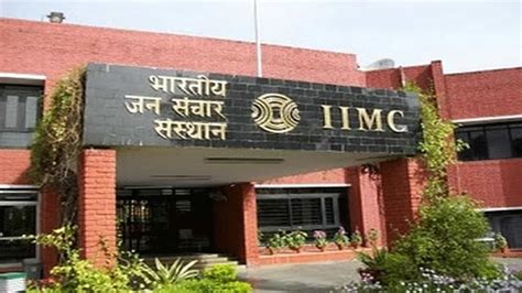 IIMC students call off hunger strike against fee hike after administration accepts demands; last ...