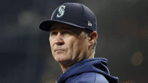 Mariners' Scott Servais out due to COVID; Kristopher Negrón to manage