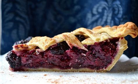 In Honor of July 4th: Homemade Vegan Blackberry Pie Recipe - ChooseVeg