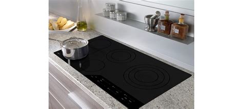 36" Contemporary Electric Cooktop | CE365C/B | Wolf Appliances