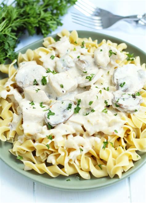 Crockpot Chicken Stroganoff | 3 Yummy Tummies